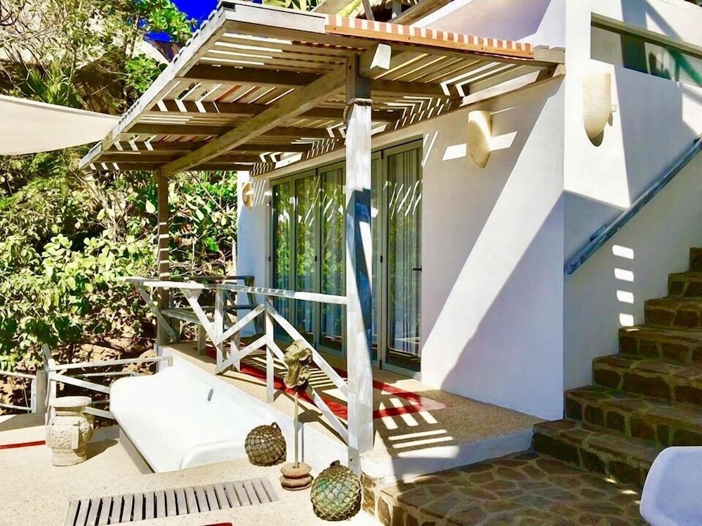 Balcony Suite photo 2