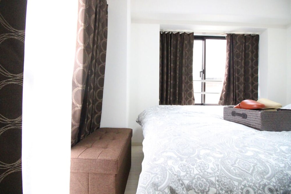 Apartment photo 1