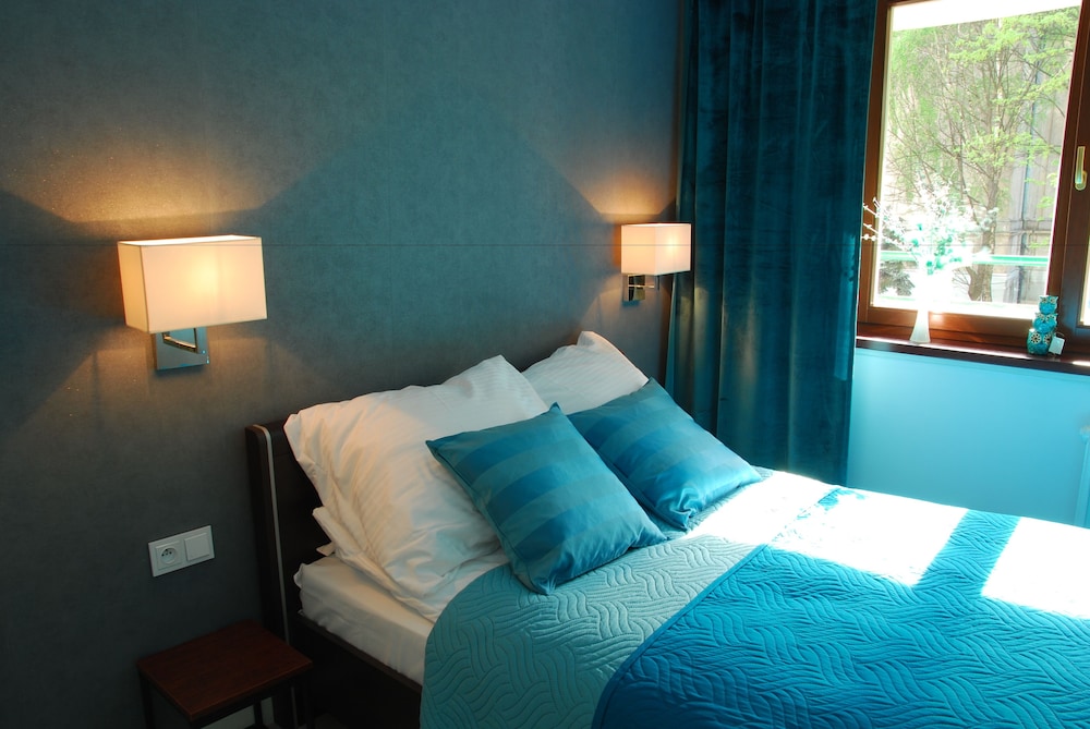 Classic Suite, 1 Bedroom, Non Smoking, Kitchenette (Black Jack)