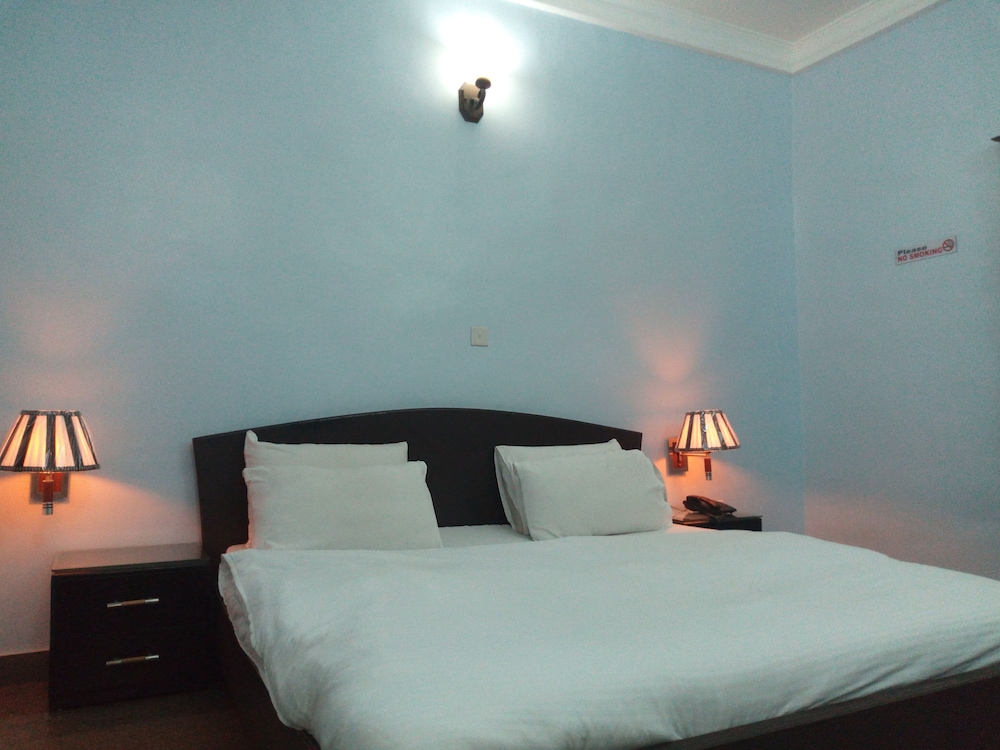 Executive Room, 1 Queen Bed, Non Smoking photo 3