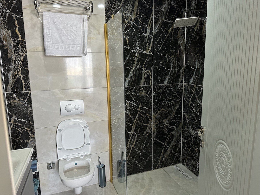 Deluxe Twin Room - Photo 2