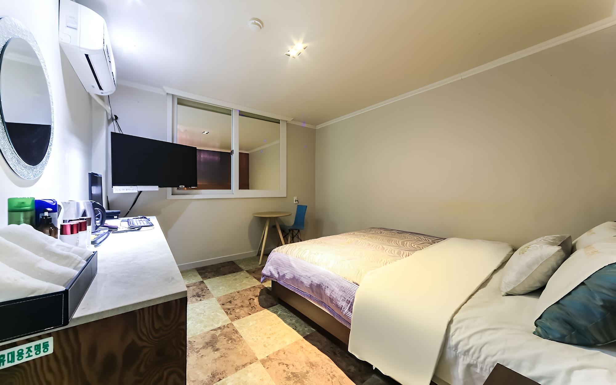 Room (Semi-Special Room) - Photo 2
