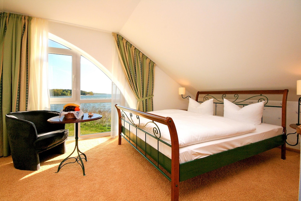Comfort Suite photo 3