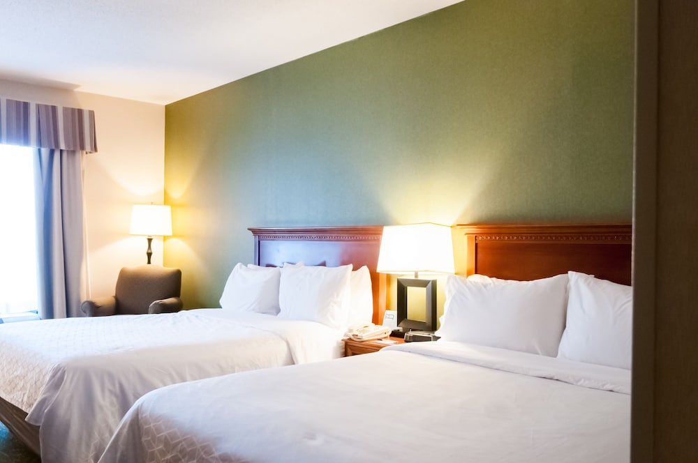 Standard Room, 2 Queen Beds, Accessible Bathtub (Communications) - Photo 2