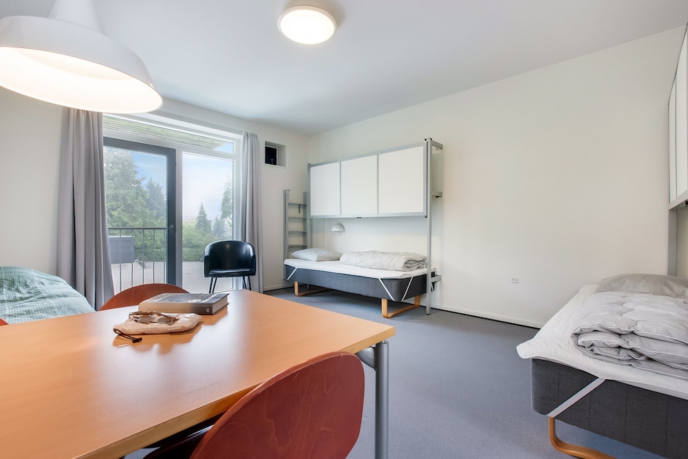 Family Room, Private Bathroom (6 Guests, Linen Excluded) photo 3