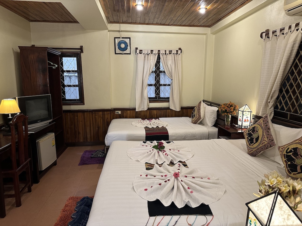 Deluxe Triple Room - Photo 13