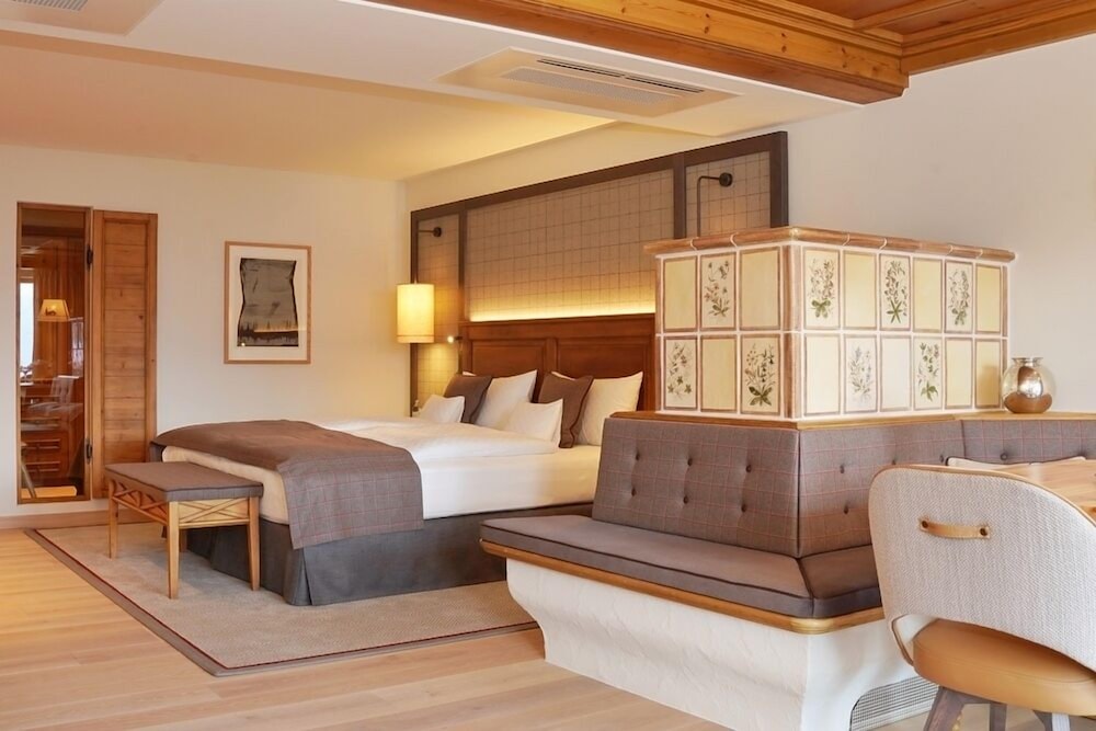 Deluxe Double Room, 2 Bedrooms, Balcony, Mountain View