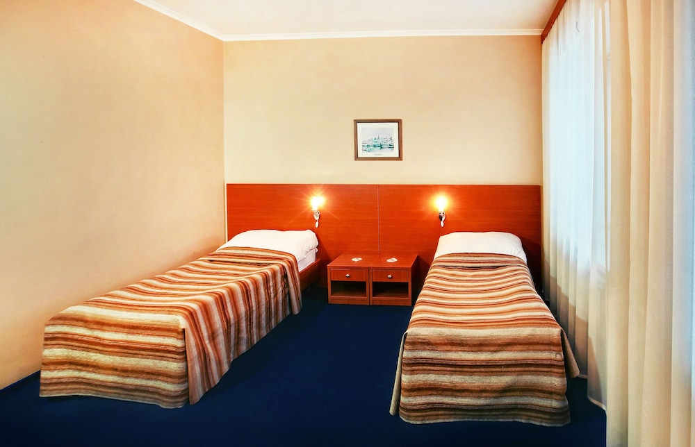 Standard Twin Room photo 2