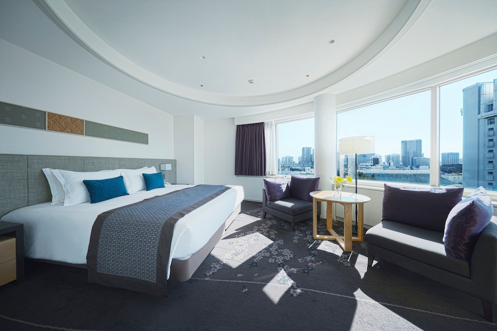 [Executive Floor] Junior Suite King Room, Non Smoking + Lounge/Sauna Access photo 1