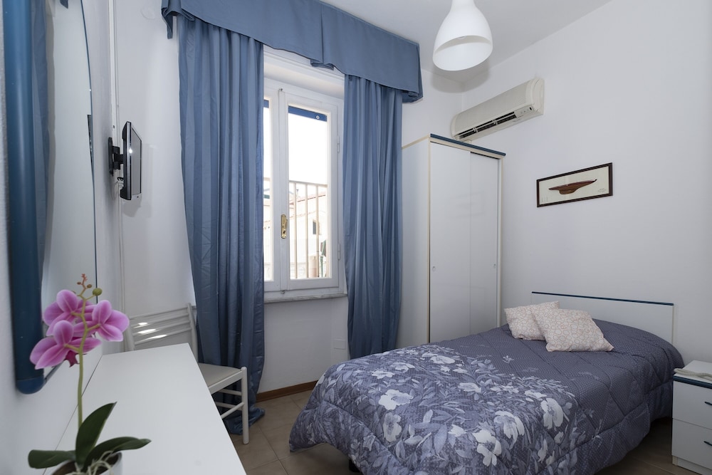 Economy Single Room photo 1