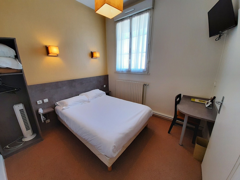 Standard Double Room - Photo 3