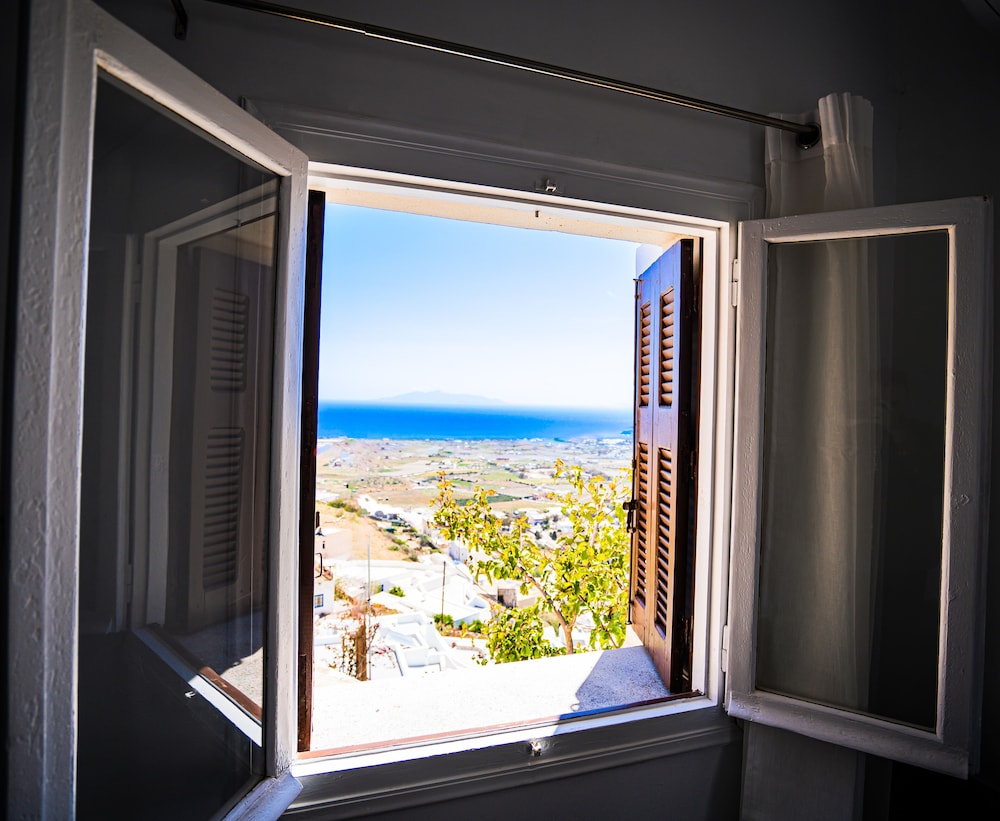 House, 2 Bedrooms (Captain Revelis) photo 2