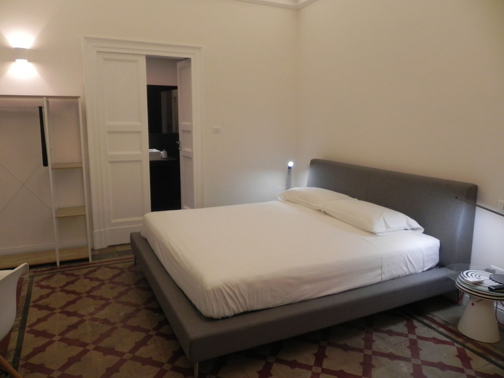 Junior Studio Suite, Balcony, Courtyard View photo 2