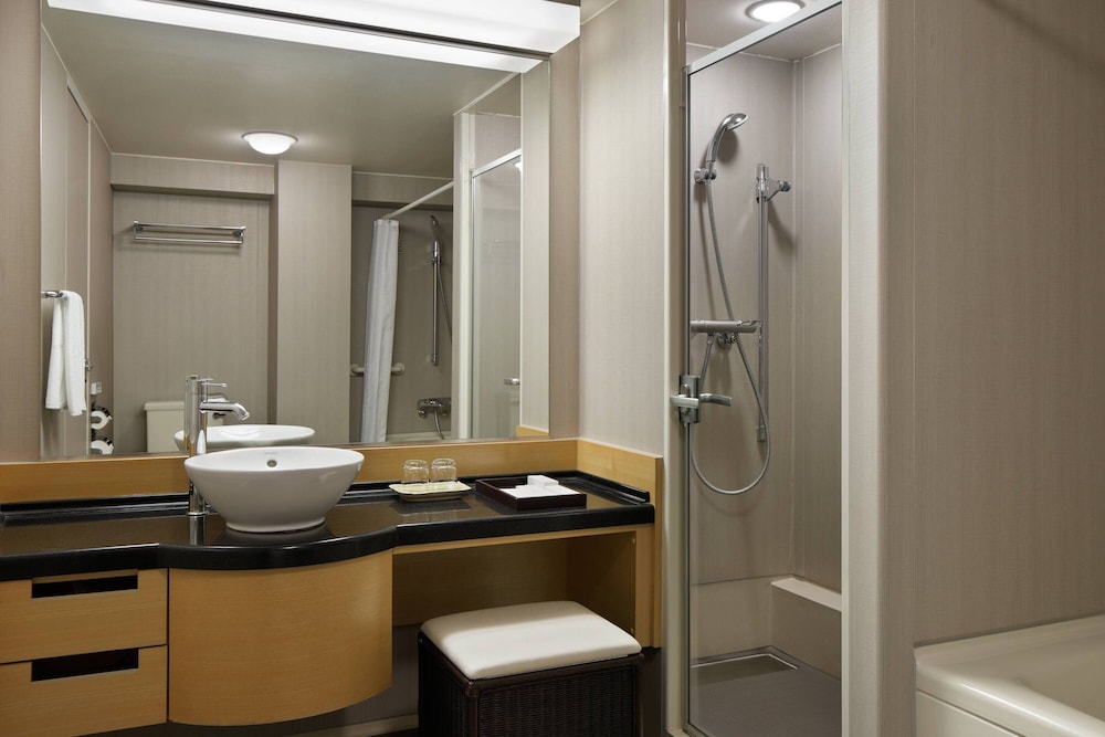 Club Room, 2 Twin Beds - Photo 6