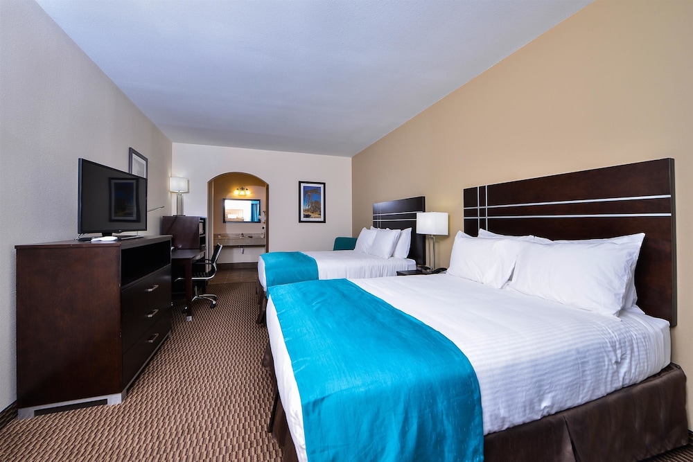 Room, 2 Queen Beds, Non Smoking photo 3