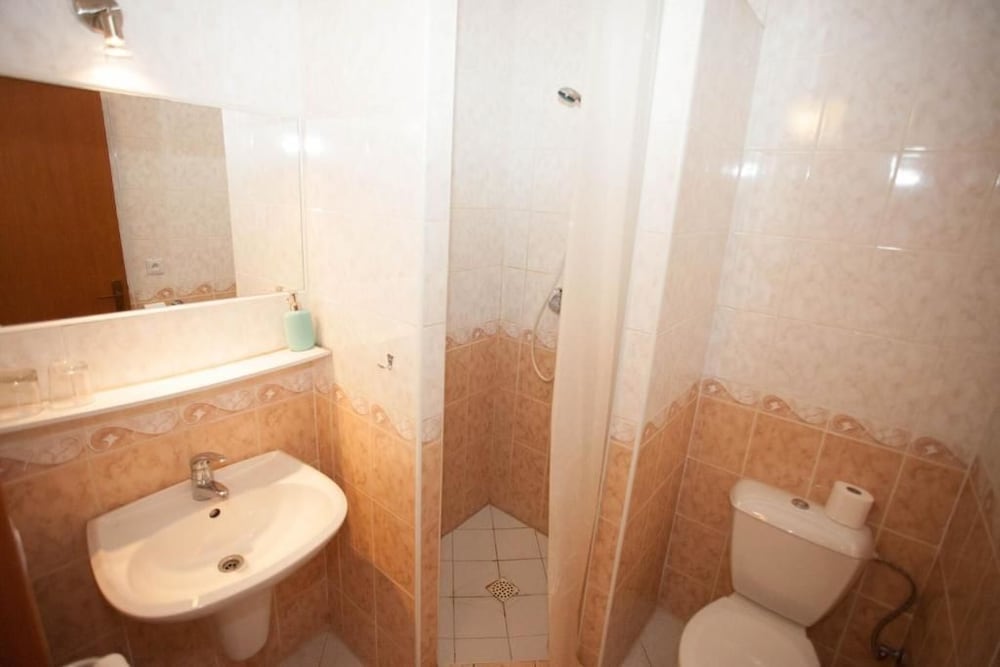 Basic Triple Room - Photo 3