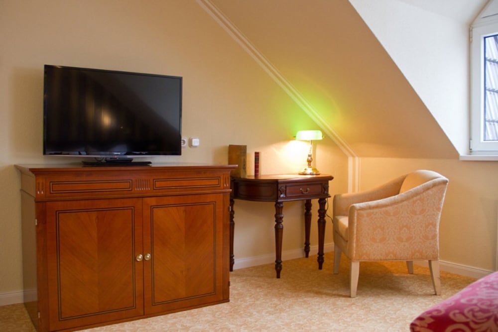 Family Room photo 2