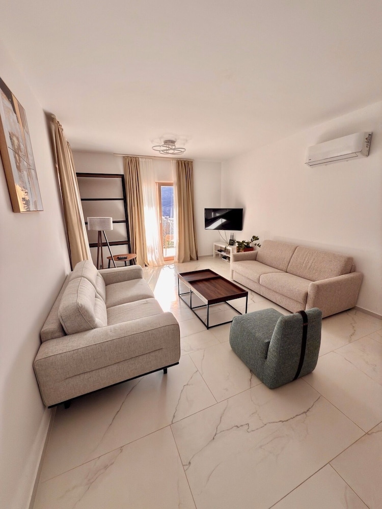 Comfort Apartment photo 3