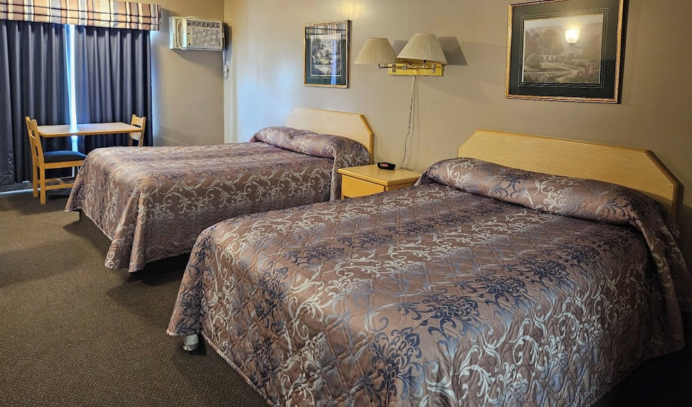 Executive Room, 2 Queen Beds (C Building - Ground Level)