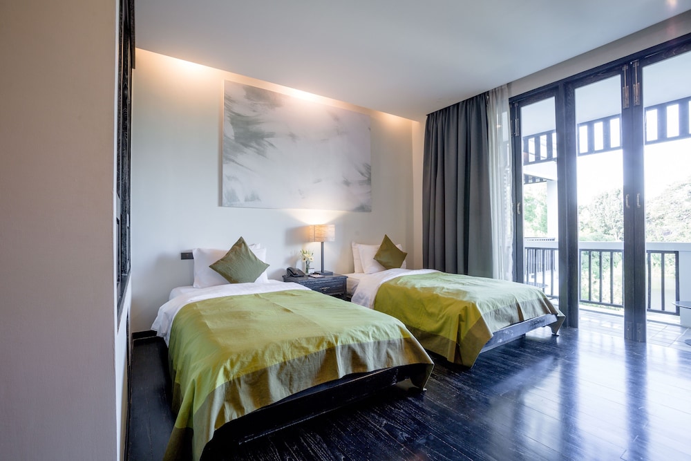 Junior Room, 2 Twin Beds, River View - Photo 1