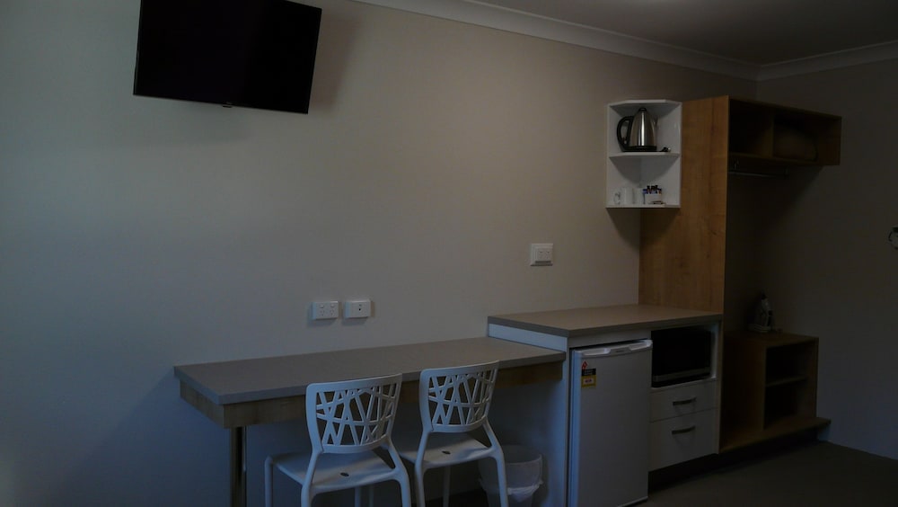 Motel Queen Upstairs photo 2