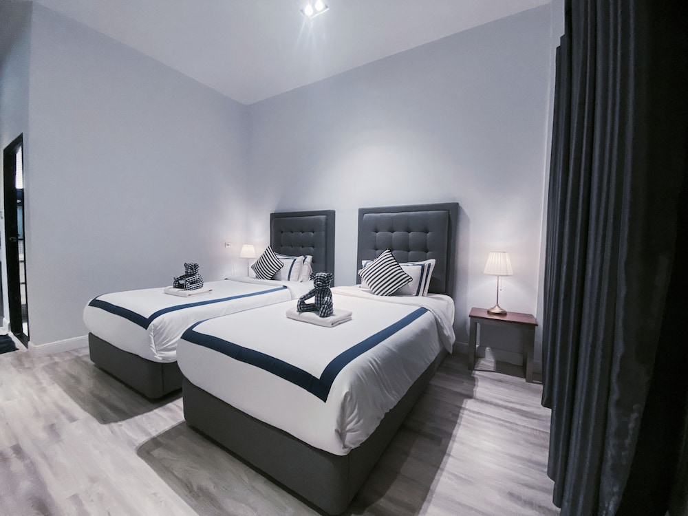Deluxe Room, 2 Twin Beds