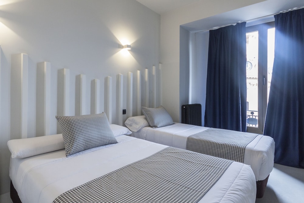 Habitación Doble, 2 Camas Individuales, Vista a la Ciudad