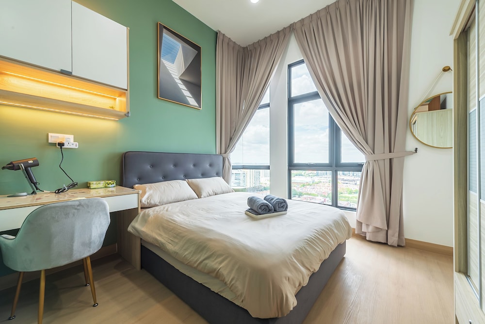 Superior Apartment, 2 Bedrooms, Balcony, City View photo 1