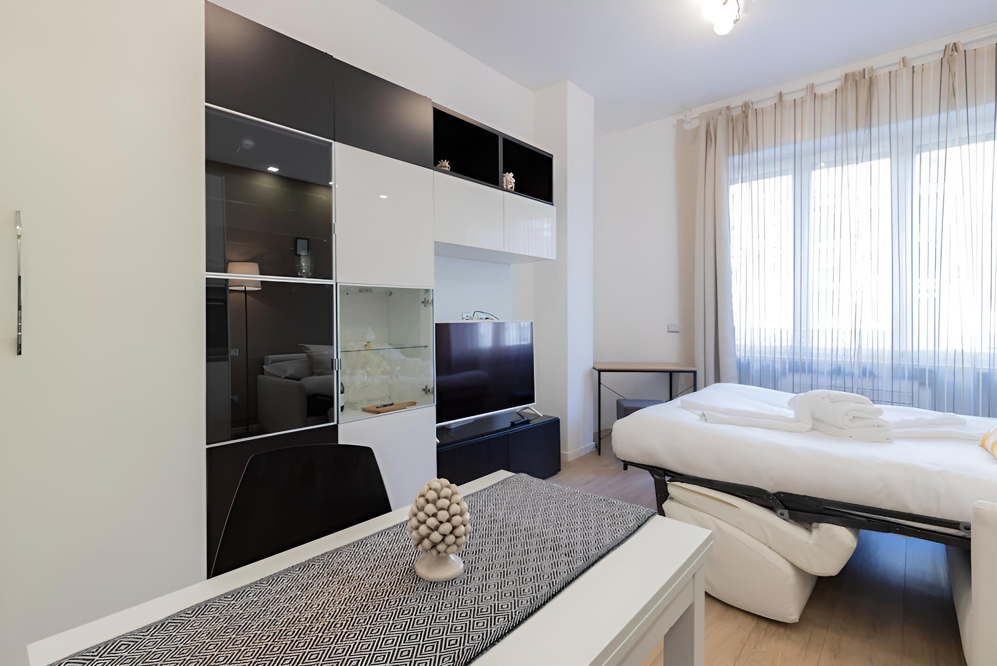Romantic Studio Suite, City View