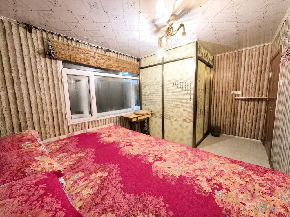 Economy Triple Room photo 1