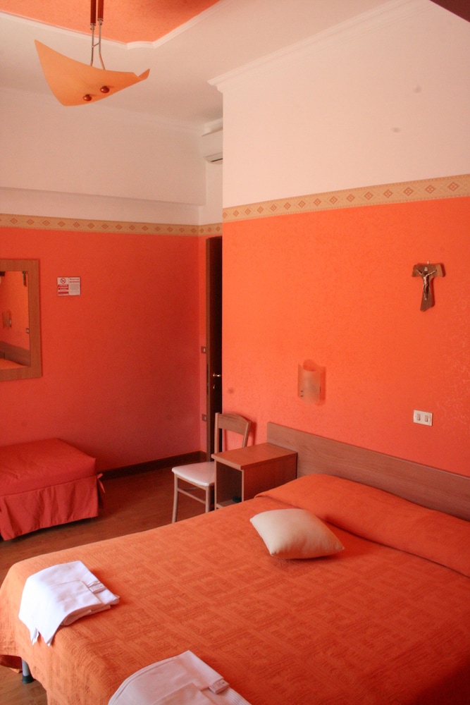 Quadruple Room photo 3