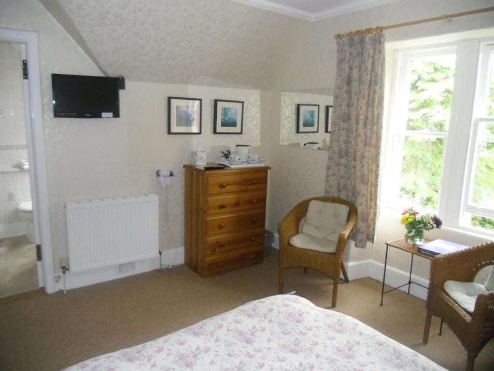 Family Room photo 3