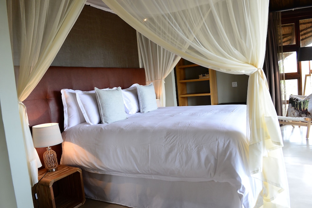 Luxury Double Room, 1 Bedroom, Pool View photo 1