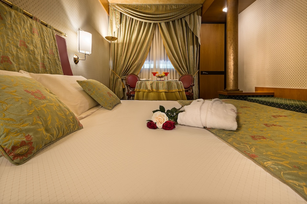 Deluxe Double Room, Ground Floor - Photo 4