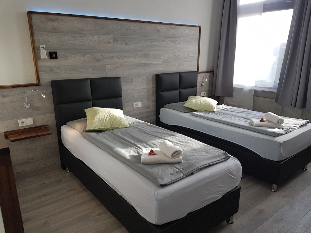 Standard Double or Twin Room, Single Use photo 2