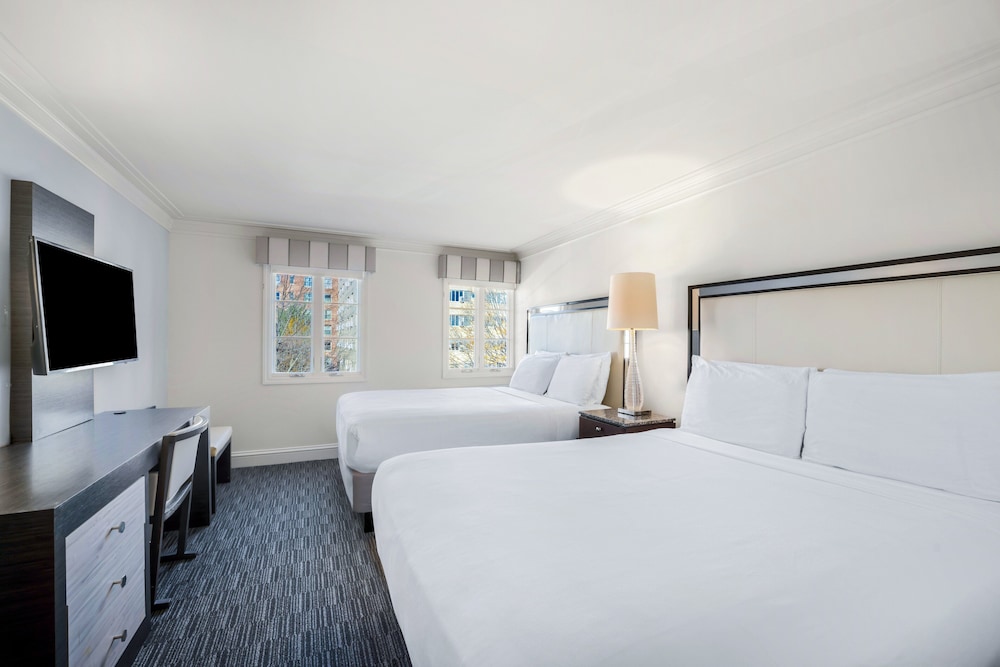Superior Room, 2 Queen Beds - Photo 1