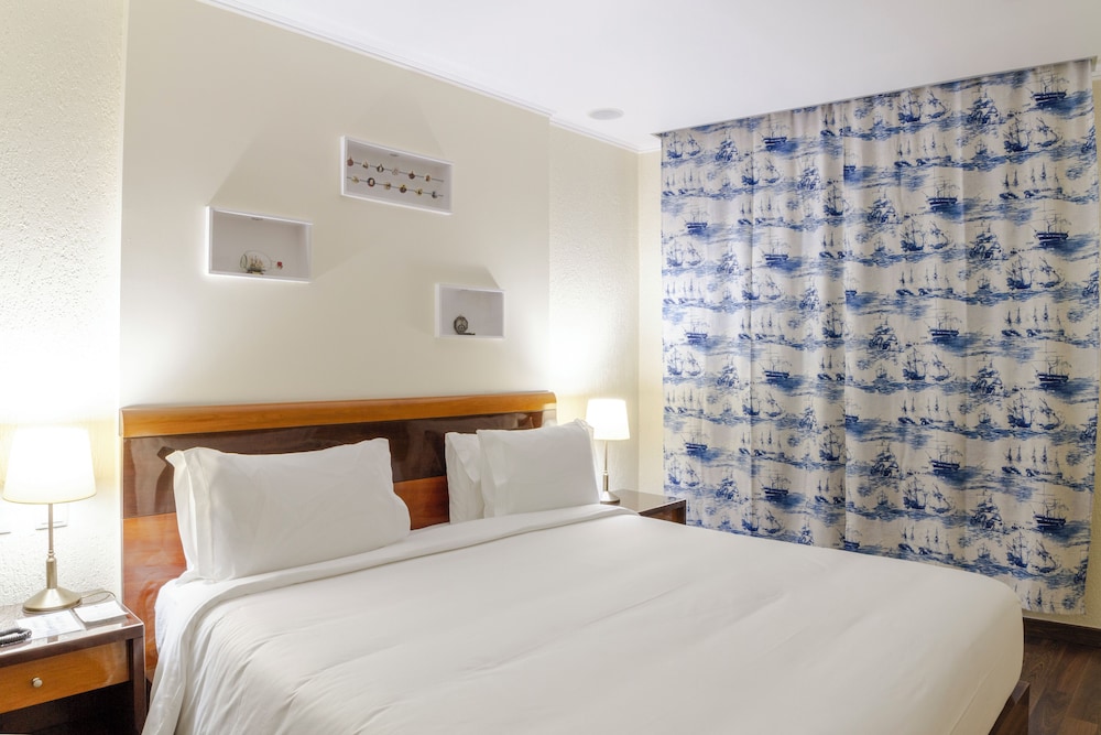 Standard Double Room, 1 Queen Bed - Photo 8