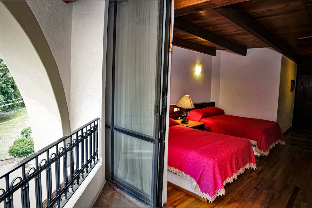 Superior Double Room, 2 Double Beds photo 3