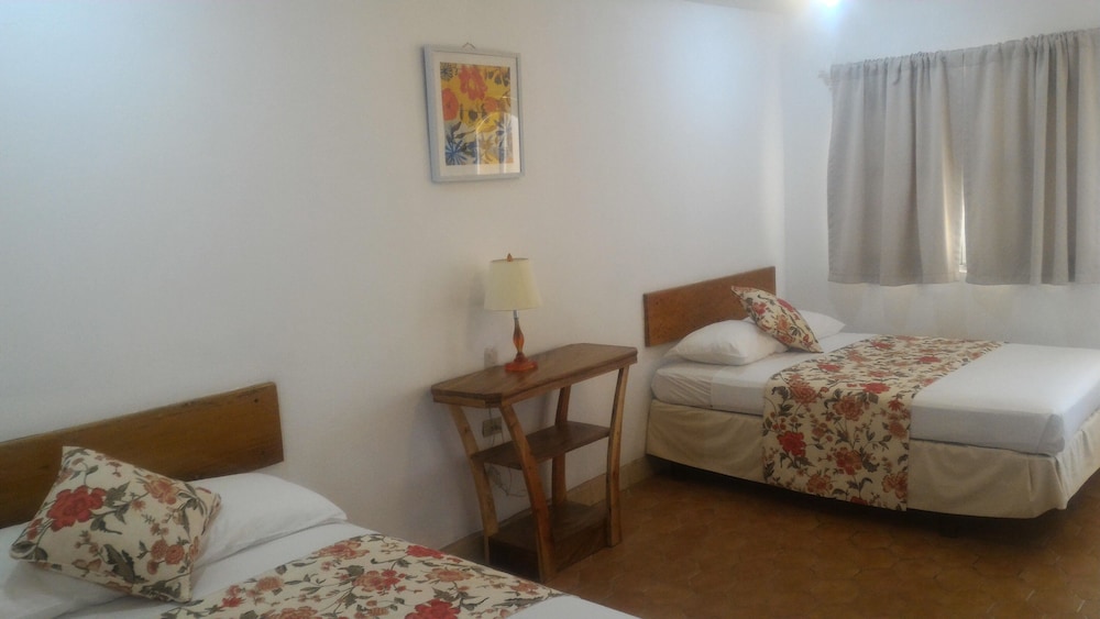 Standard Double Room, 2 Double Beds photo 3