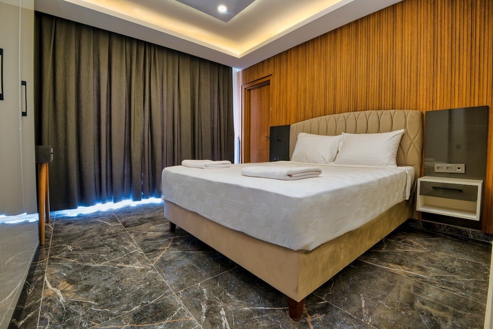 Standard Room, City View