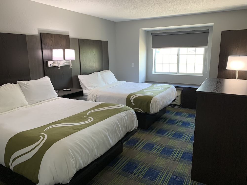 Standard Room, 2 Queen Beds, Non Smoking - Photo 11