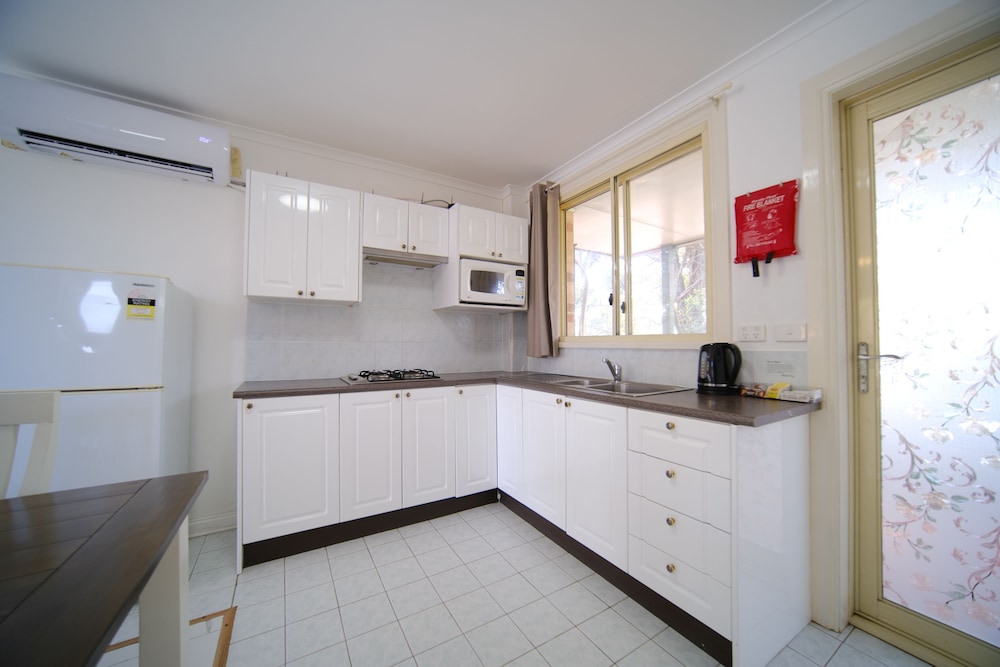 Two Bedroom Apartment - Photo 8