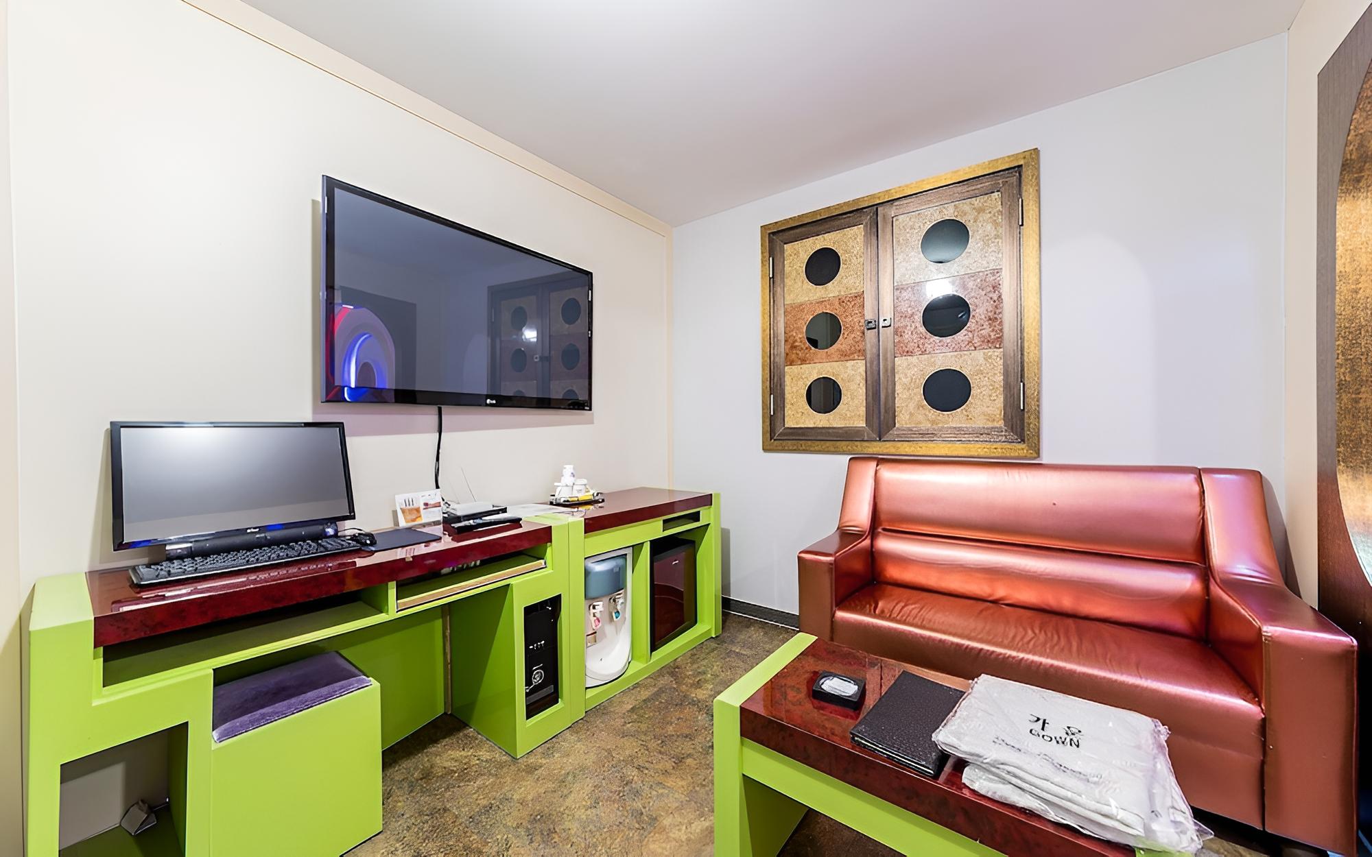 Room (Special room-Physical ID is required ) - Photo 13