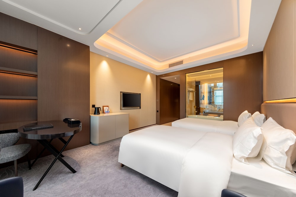 Executive Deluxe Twin Room photo 1