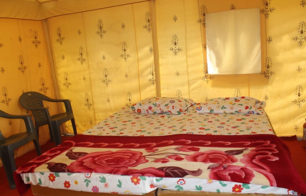 Standard Tent photo 2