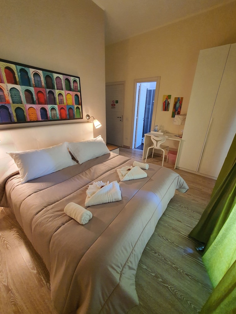 Deluxe Double Room, Balcony, City View