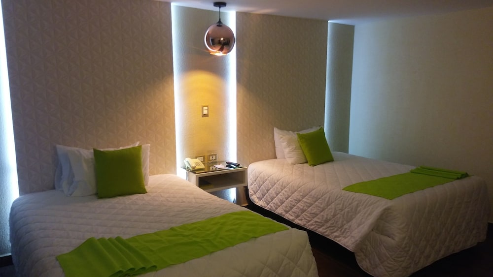 Business Room, 2 Double Beds photo 3