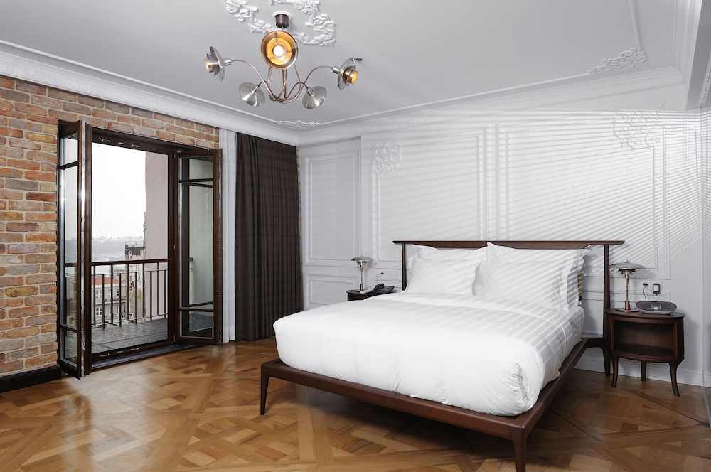 Panoramic Suite, Balcony, Sea View photo 2