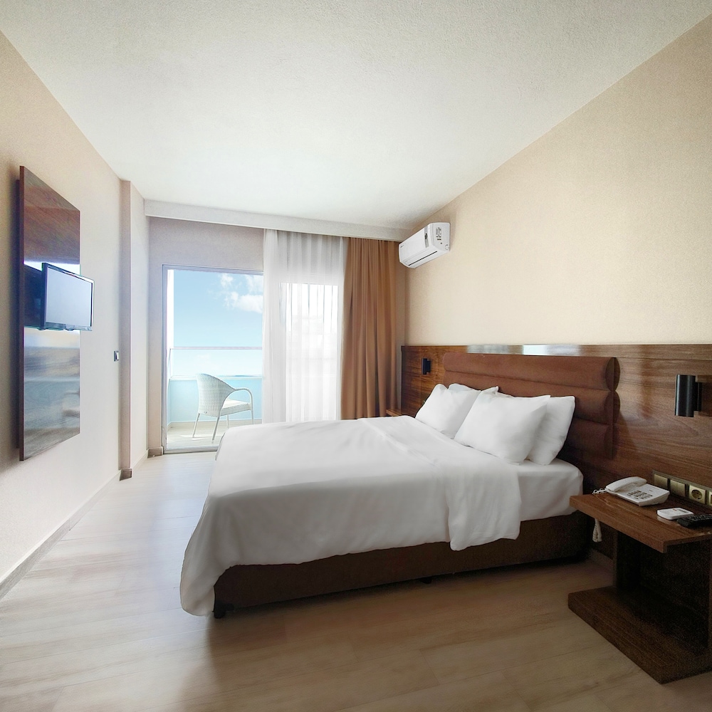 Economy Room, 2 Twin Beds, Non Smoking, Balcony