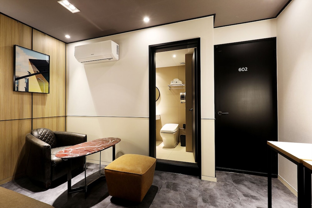 Standard Room - Photo 12